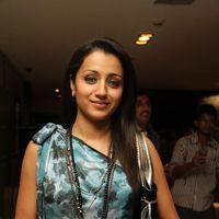 Trisha Krishnan - Ra one movie premiere show pictures